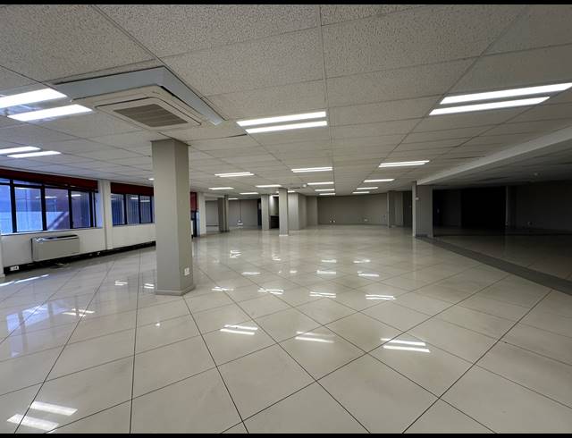 1,760M² OFFICE TO LET IN SANDTON CENTRAL